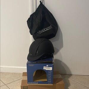 Ovation Black Deluxe Schooler Helmet